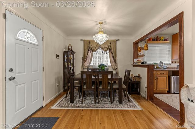 7175 Amboy Street, Dearborn Heights, MI 48127