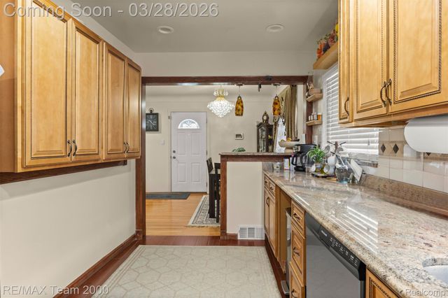 7175 Amboy Street, Dearborn Heights, MI 48127