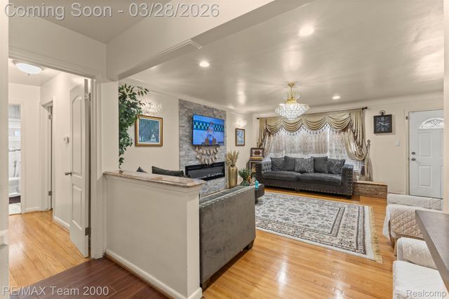 7175 Amboy Street, Dearborn Heights, MI 48127