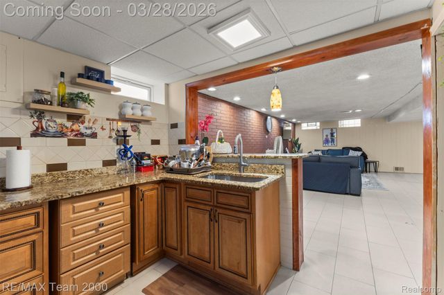 7175 Amboy Street, Dearborn Heights, MI 48127