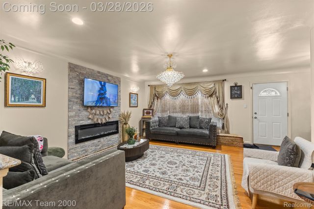 7175 Amboy Street, Dearborn Heights, MI 48127