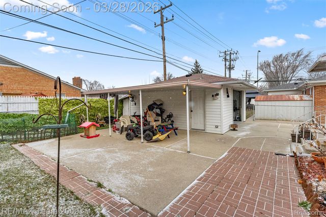 7175 Amboy Street, Dearborn Heights, MI 48127