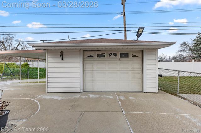 7175 Amboy Street, Dearborn Heights, MI 48127