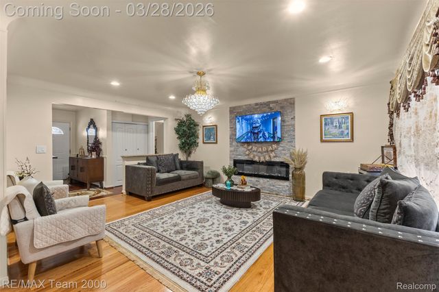 7175 Amboy Street, Dearborn Heights, MI 48127