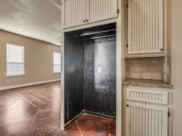 5750 Henney Place, Choctaw, OK 73020