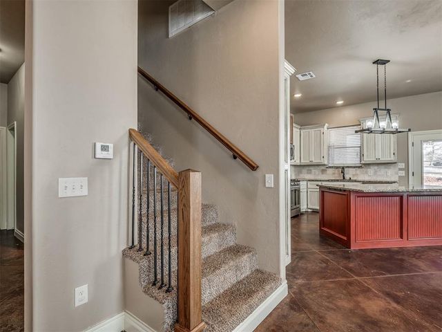 5750 Henney Place, Choctaw, OK 73020