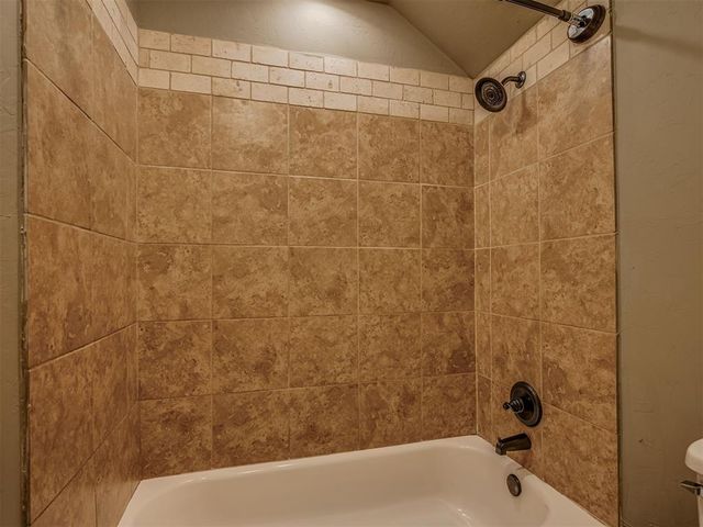 5750 Henney Place, Choctaw, OK 73020