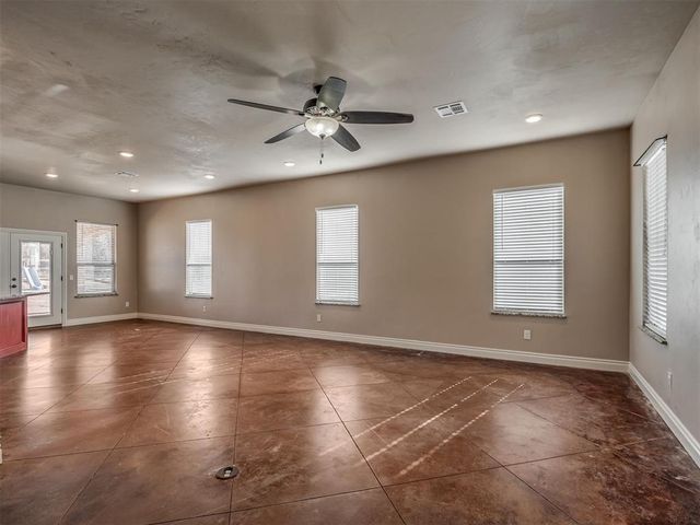 5750 Henney Place, Choctaw, OK 73020