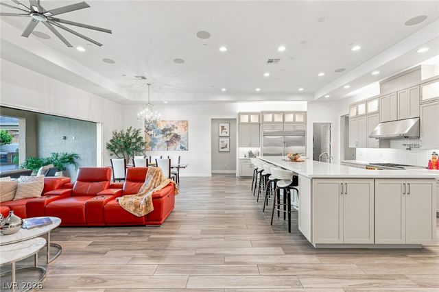 9935 Justin Earl Avenue, Las Vegas, NV 89149