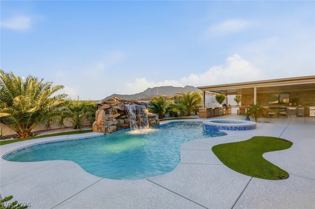9935 Justin Earl Avenue, Las Vegas, NV 89149
