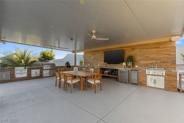 9935 Justin Earl Avenue, Las Vegas, NV 89149