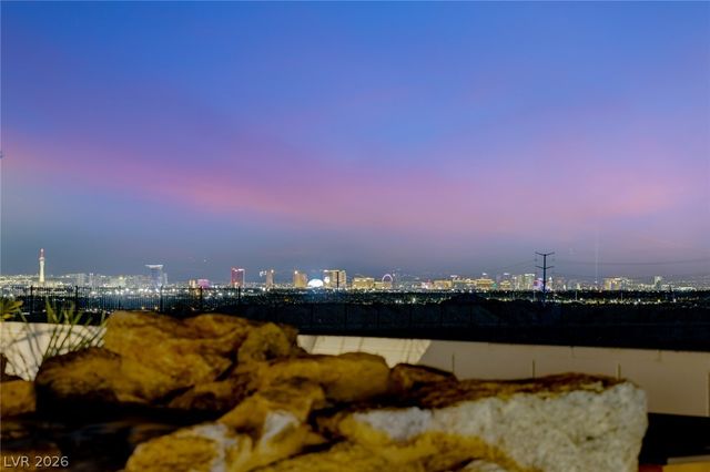 9935 Justin Earl Avenue, Las Vegas, NV 89149