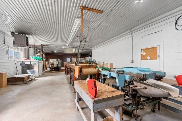 253 COUNTY HWY CE, Kaukauna, WI 54130