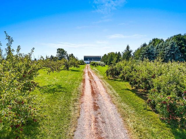 253 COUNTY HWY CE, Kaukauna, WI 54130