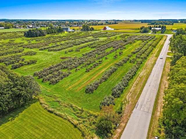 253 COUNTY HWY CE, Kaukauna, WI 54130