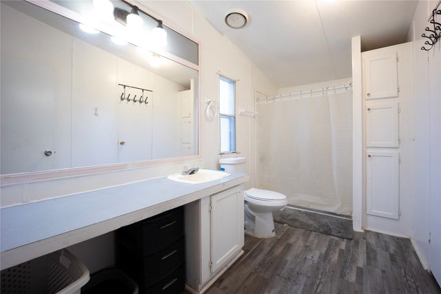 15960 Four Oaks Drive, Kemp, TX 75143