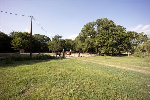 15960 Four Oaks Drive, Kemp, TX 75143