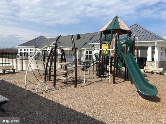 64 GRANT ST, Taneytown, MD 21787