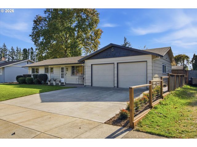 17114 Se MADISON St, Portland, OR 97233