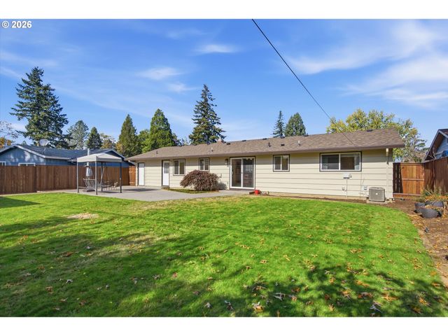 17114 Se MADISON St, Portland, OR 97233