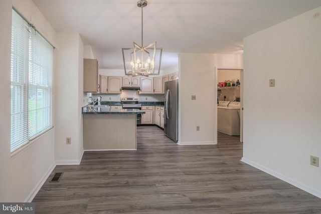 89 HADRIAN CT, Martinsburg, WV 25403