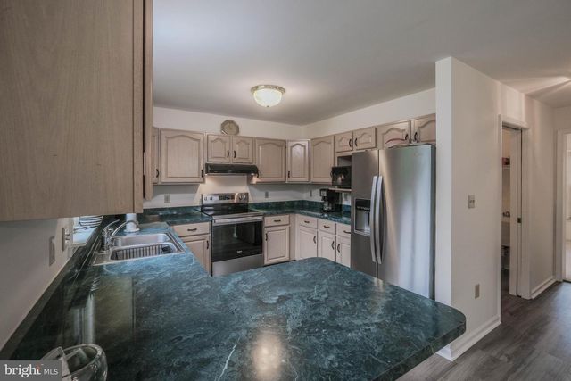 89 HADRIAN CT, Martinsburg, WV 25403