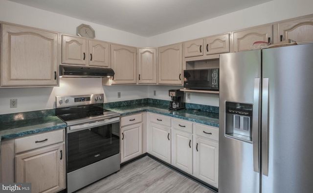 89 HADRIAN CT, Martinsburg, WV 25403