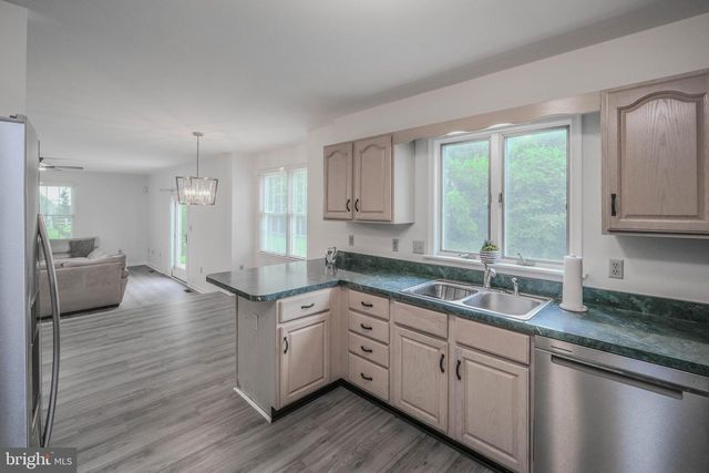 89 HADRIAN CT, Martinsburg, WV 25403