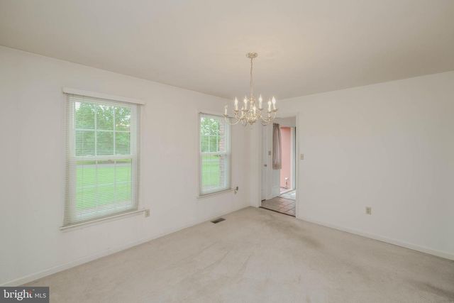 89 HADRIAN CT, Martinsburg, WV 25403