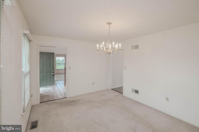 89 HADRIAN CT, Martinsburg, WV 25403