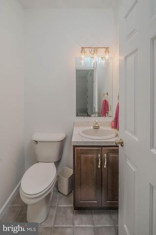 89 HADRIAN CT, Martinsburg, WV 25403