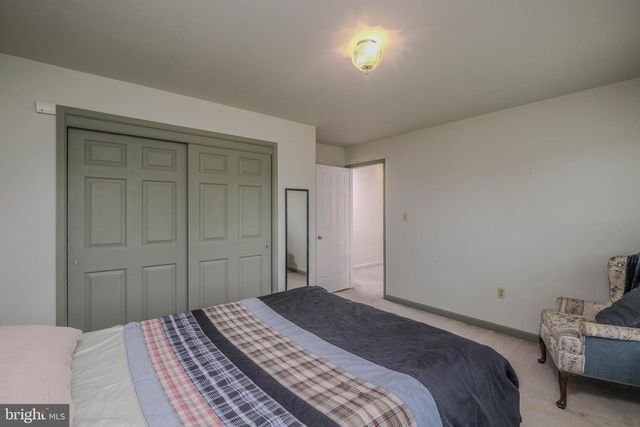 89 HADRIAN CT, Martinsburg, WV 25403