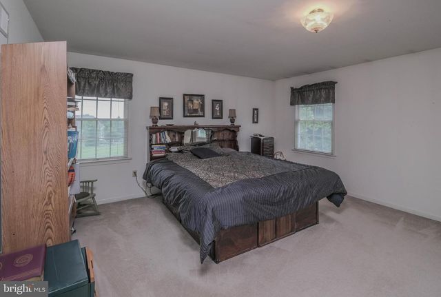 89 HADRIAN CT, Martinsburg, WV 25403