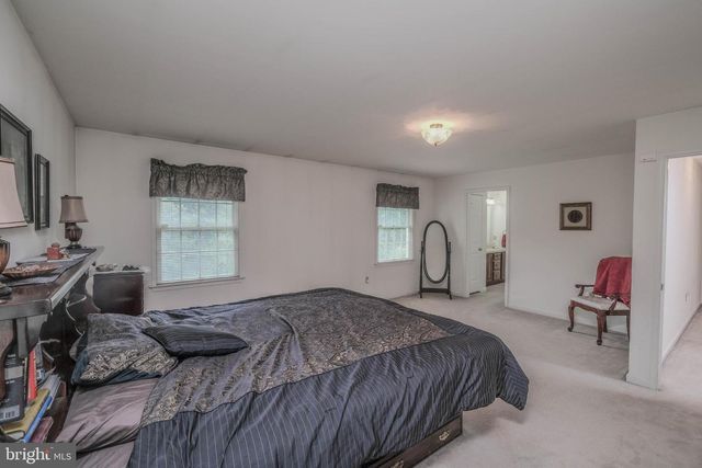 89 HADRIAN CT, Martinsburg, WV 25403