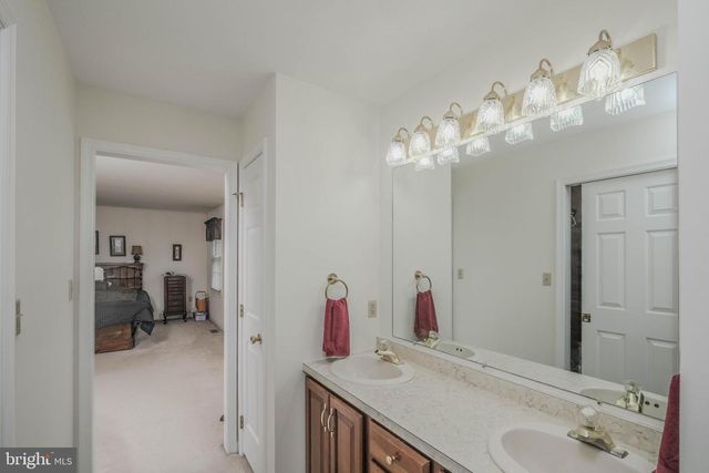 89 HADRIAN CT, Martinsburg, WV 25403