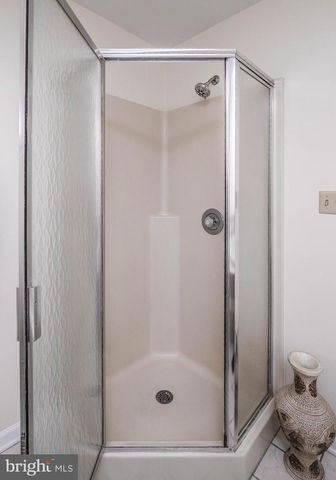 89 HADRIAN CT, Martinsburg, WV 25403