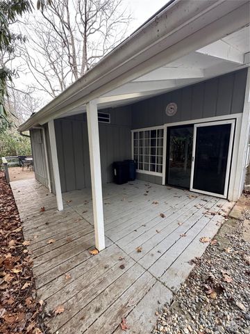 103 Teaberry Lane, Newland, NC 28657