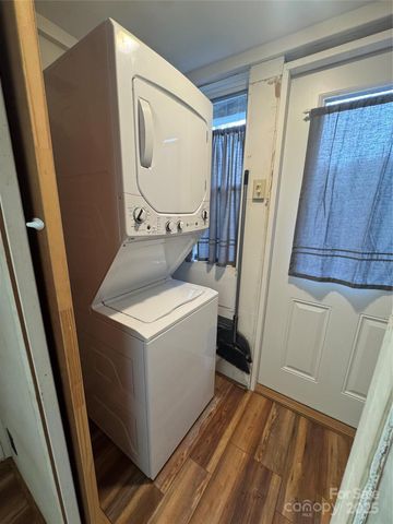 103 Teaberry Lane, Newland, NC 28657