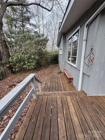 103 Teaberry Lane, Newland, NC 28657