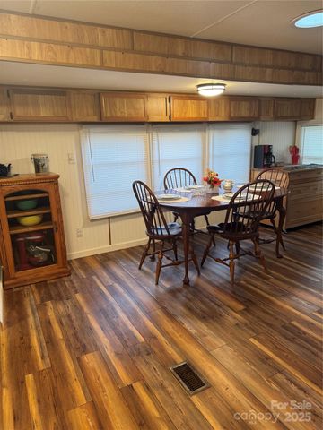 103 Teaberry Lane, Newland, NC 28657