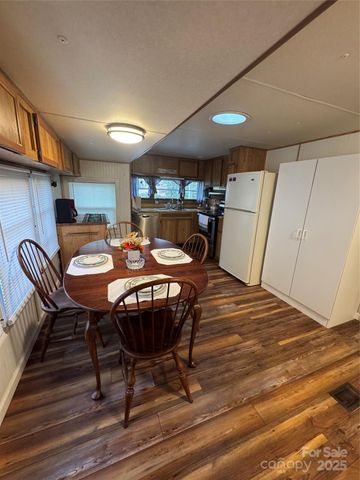 103 Teaberry Lane, Newland, NC 28657