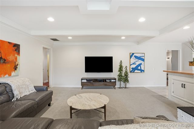 2817 E 39th Street, Tulsa, OK 74105