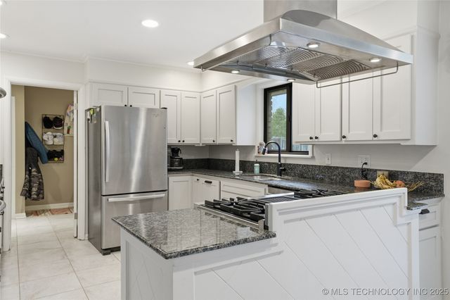 2817 E 39th Street, Tulsa, OK 74105