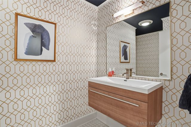 2817 E 39th Street, Tulsa, OK 74105