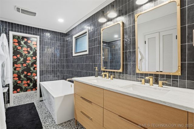 2817 E 39th Street, Tulsa, OK 74105