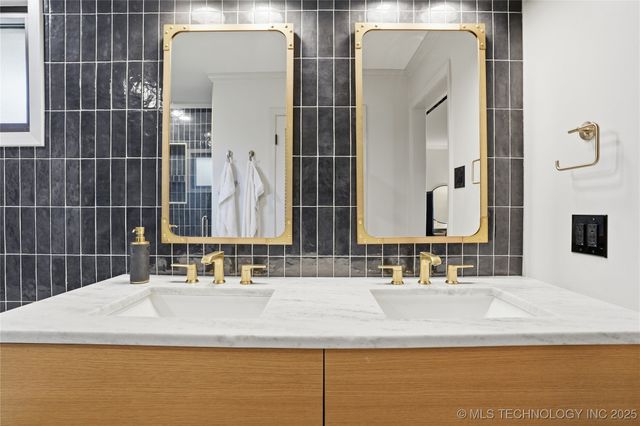 2817 E 39th Street, Tulsa, OK 74105