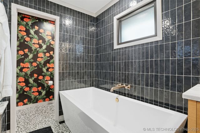 2817 E 39th Street, Tulsa, OK 74105