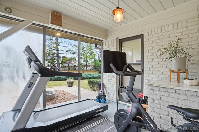 2817 E 39th Street, Tulsa, OK 74105