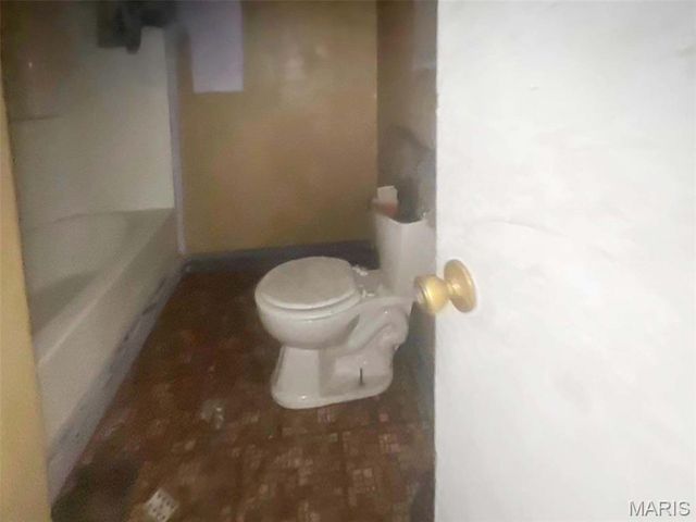 401 Hill Side Road, De Soto, MO 63020