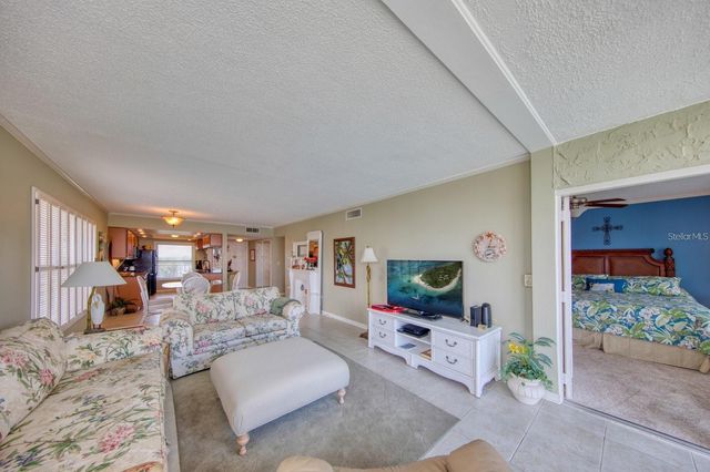 105 ISLAND WAY 138, Clearwater, FL 33767